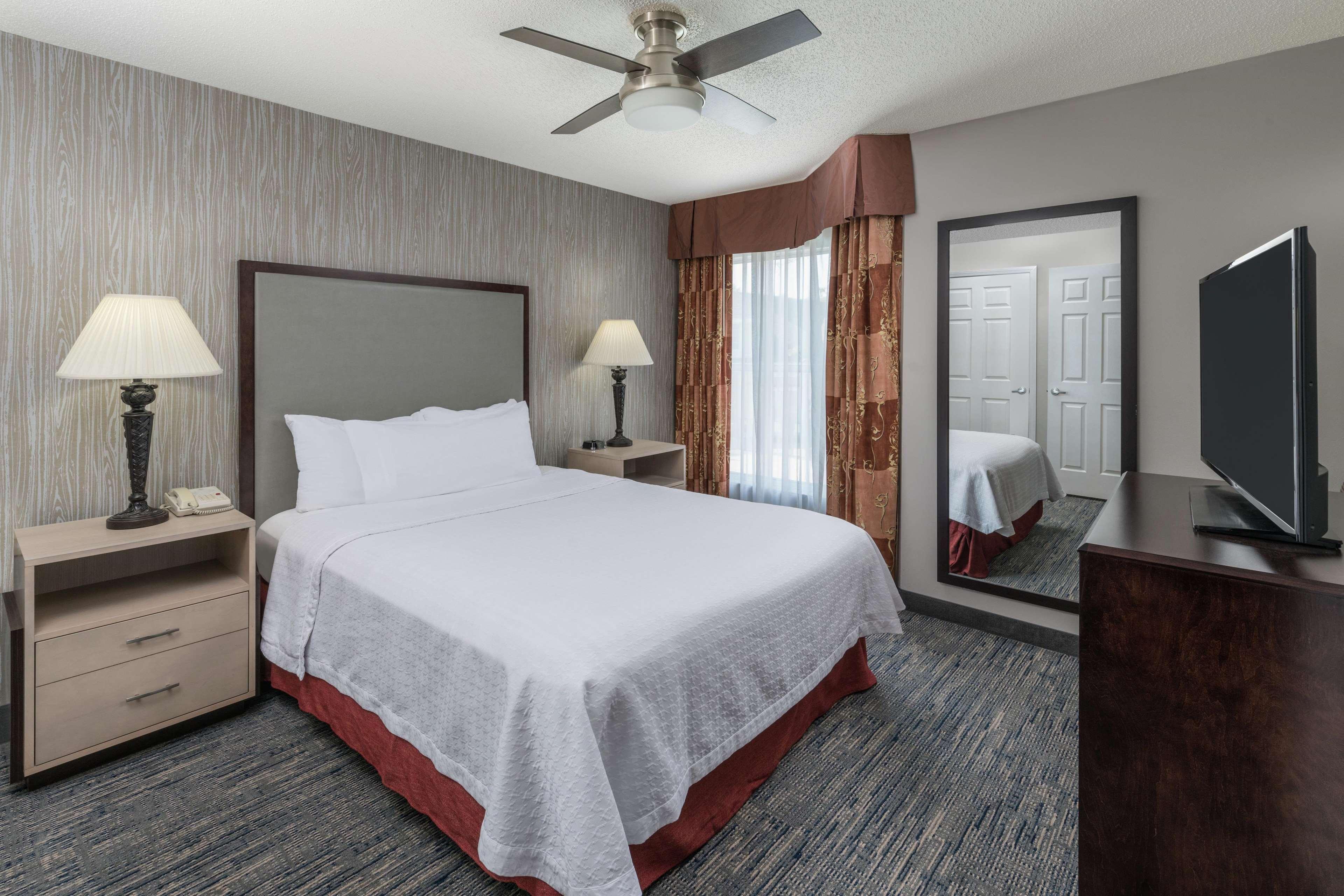 Homewood Suites By Hilton Chicago - Schaumburg Ngoại thất bức ảnh